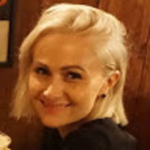 Meet your Posher, Caitlin